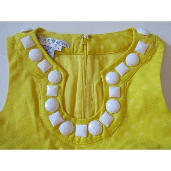NWT Maggy London Banana Yellow Mod Jacquard Bead Embellished Neck Shift Dress 2 - Picture 3 of 6